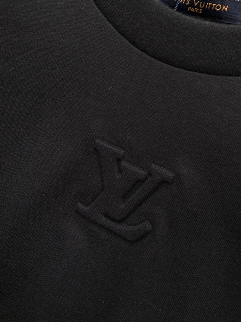 l0vis Vvtt0n t-shirt